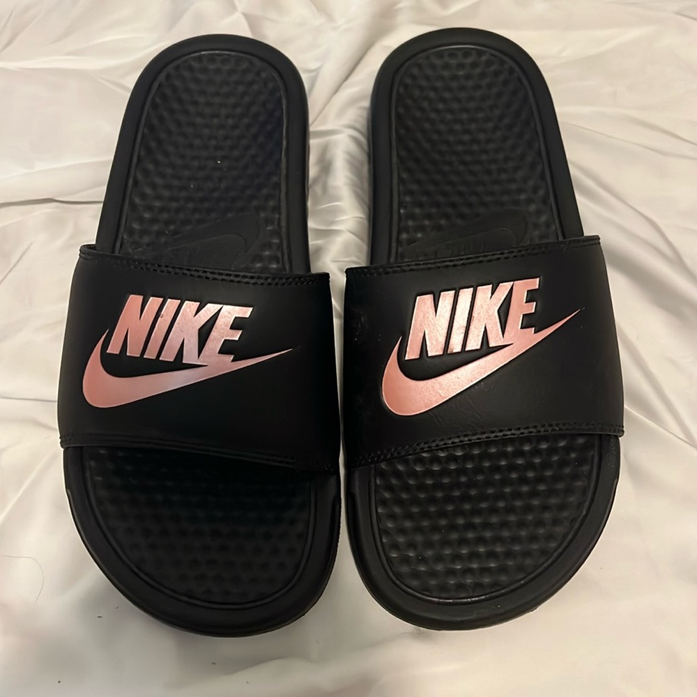 Nike slides NWOT